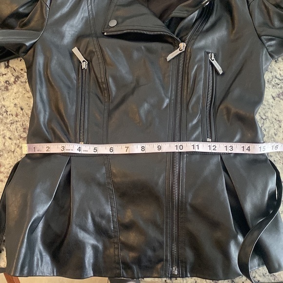BCBGMaxazria Kinsley Black Vegan Leather Balloon Sleeve Belted Moto Jacket XS - Picture 14 of 16